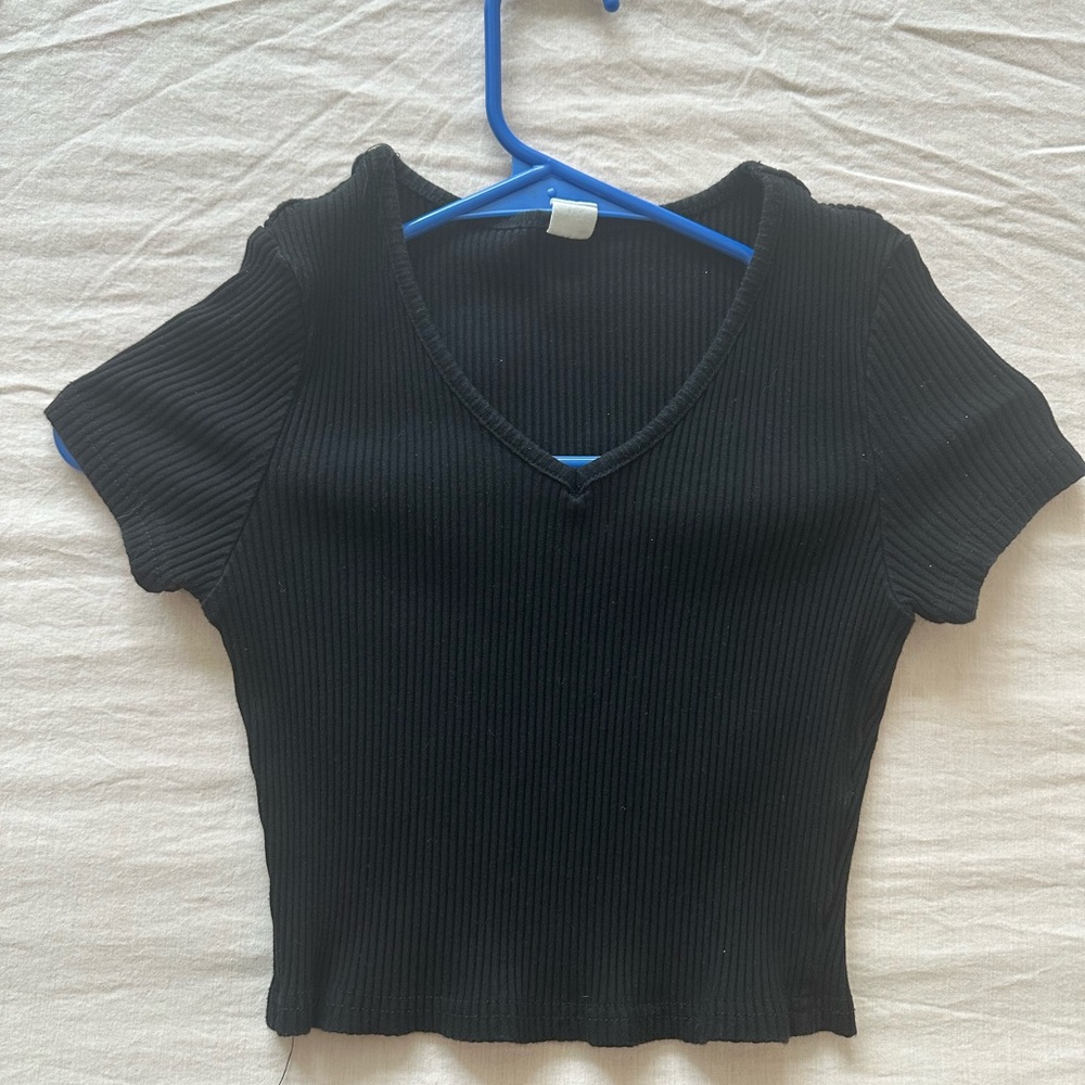 Black Ribbed V-Neck Women's Top